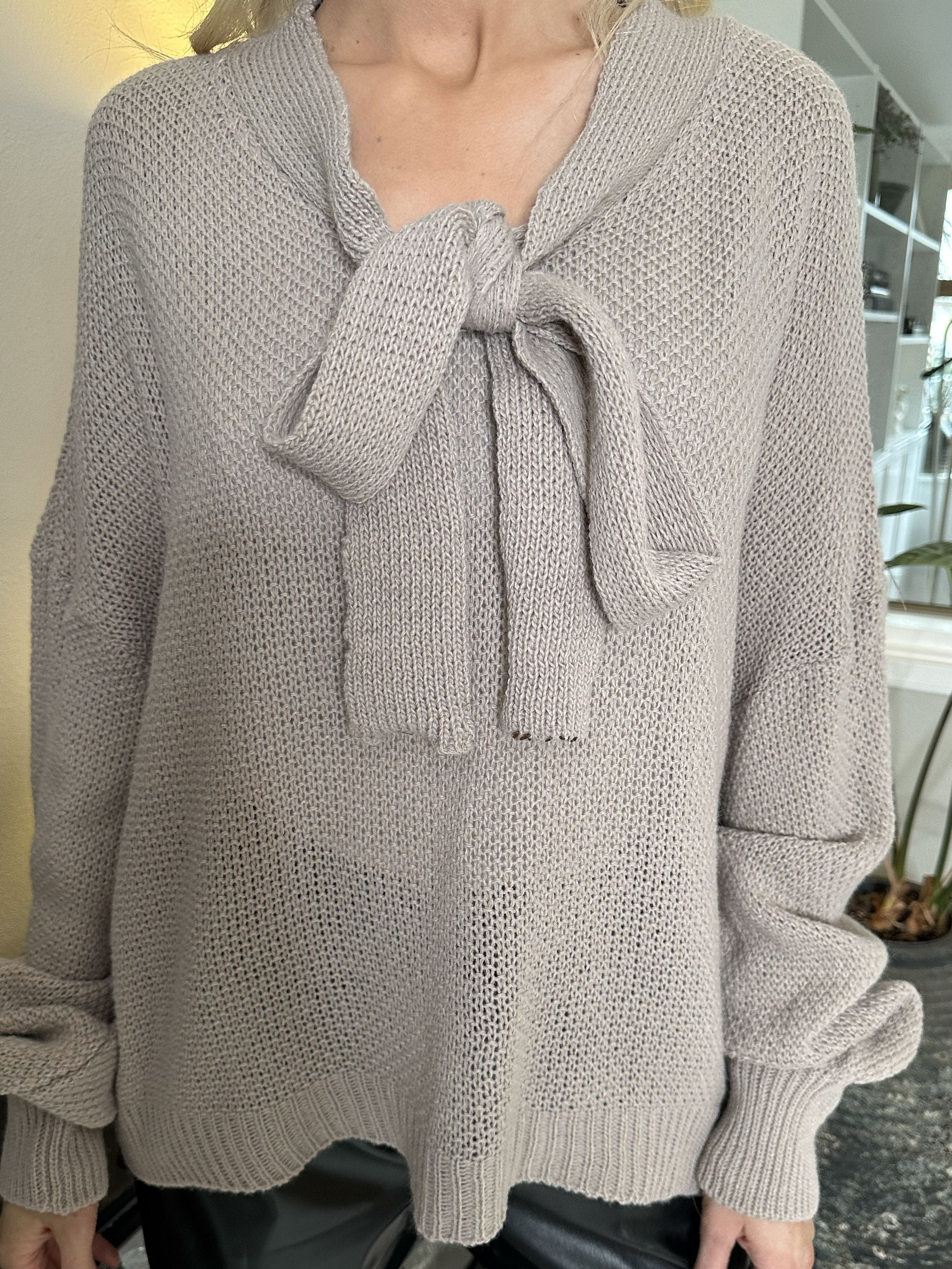 Cutie - Sød strik med sløjfe